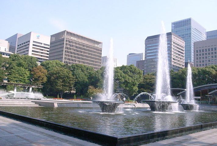 Wadakura_Fountain_Park